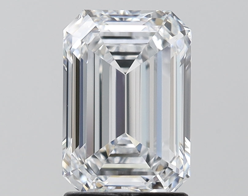 2.15 Carat Emerald Shaped, Ideal Cut, E Color, VVS2 Clarity, IGI Certified Lab Grown Diamond