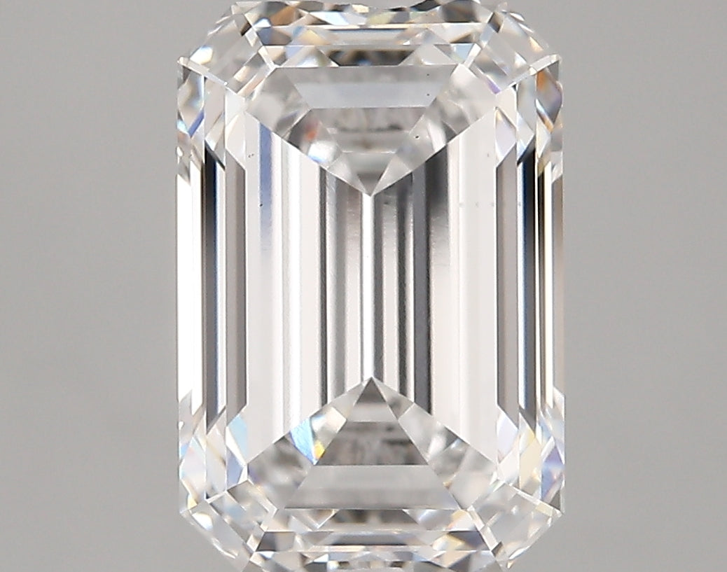 5.02 Carat Emerald Shaped, Very Good Cut, D Color, VS1 Clarity, IGI Certified Lab Grown Diamond