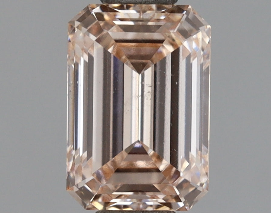 1.00 Carat Emerald Shaped, Ideal Cut, VS2 Clarity, IGI Certified Lab Grown Diamond