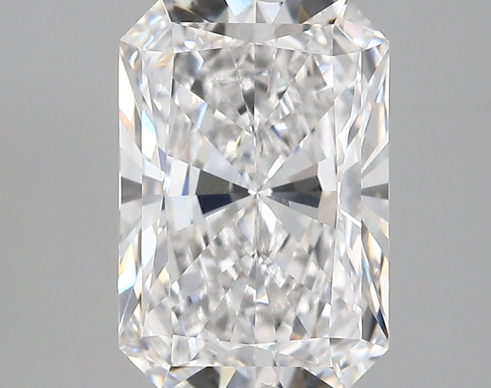 3.92 Carat Radiant Shaped, Very Good Cut, E Color, VVS1 Clarity, IGI Certified Lab Grown Diamond