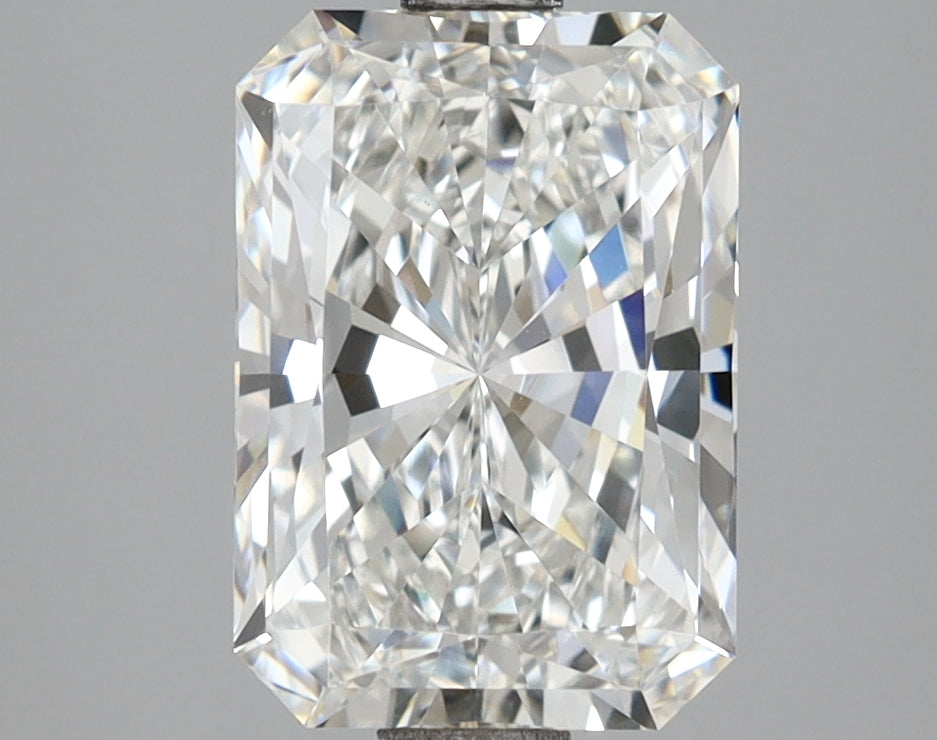 2.59 Carat Radiant Shaped, Ideal Cut, F Color, VVS2 Clarity, IGI Certified Lab Grown Diamond