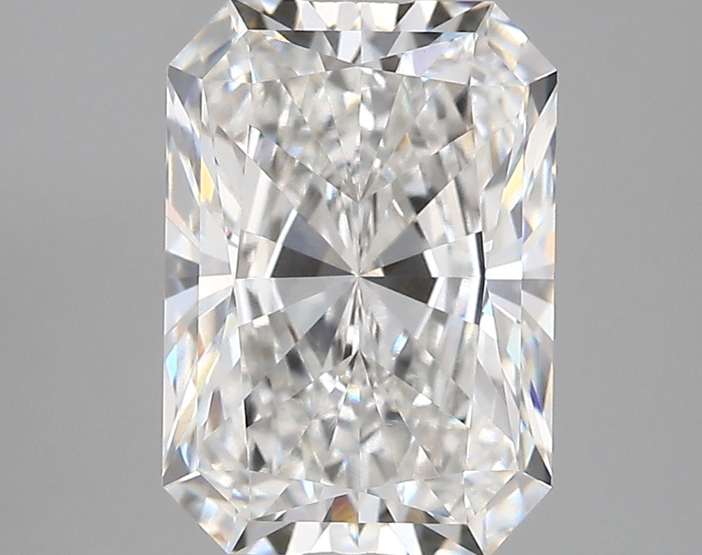 4.19 Carat Radiant Shaped, Very Good Cut, E Color, VVS2 Clarity, IGI Certified Lab Grown Diamond