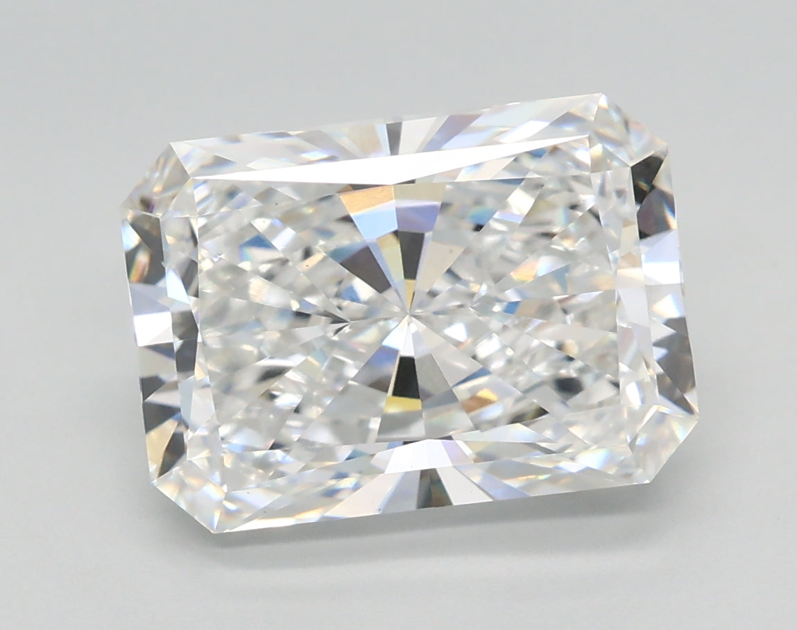 4.24 Carat Radiant Shaped, Very Good Cut, E Color, VS1 Clarity, IGI Certified Lab Grown Diamond