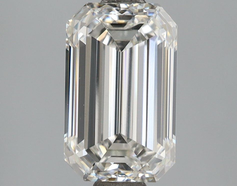 2.52 Carat Emerald Shaped, Ideal Cut, F Color, VS1 Clarity, IGI Certified Lab Grown Diamond