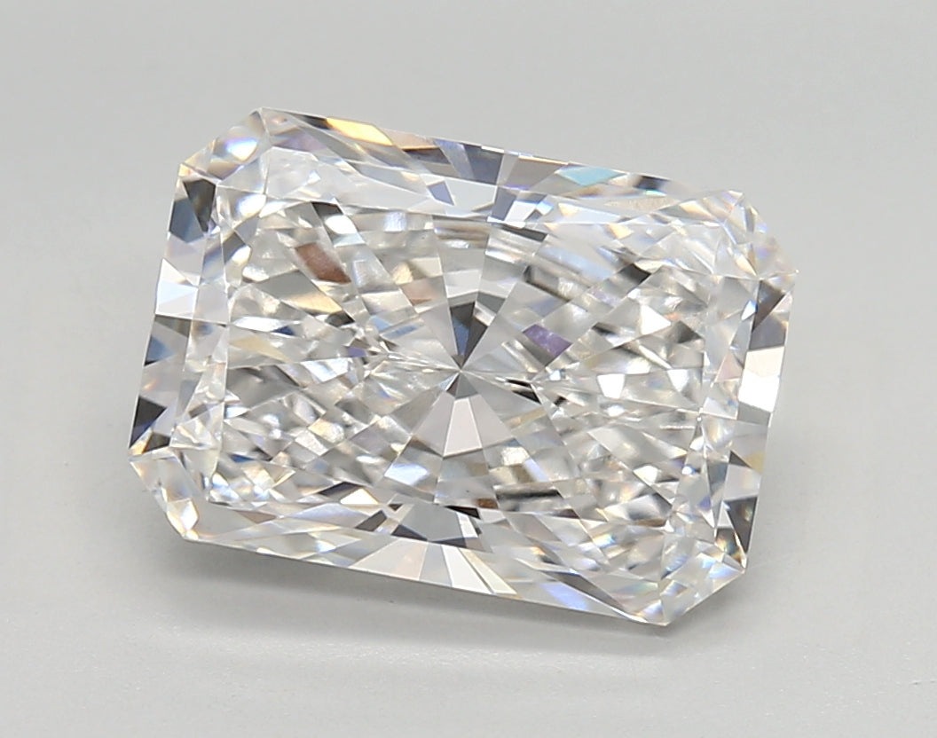4.18 Carat Radiant Shaped, Very Good Cut, E Color, VVS2 Clarity, IGI Certified Lab Grown Diamond