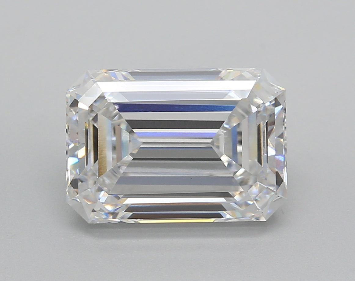 4.51 Carat Emerald Shaped, Very Good Cut, E Color, VVS2 Clarity, IGI Certified Lab Grown Diamond