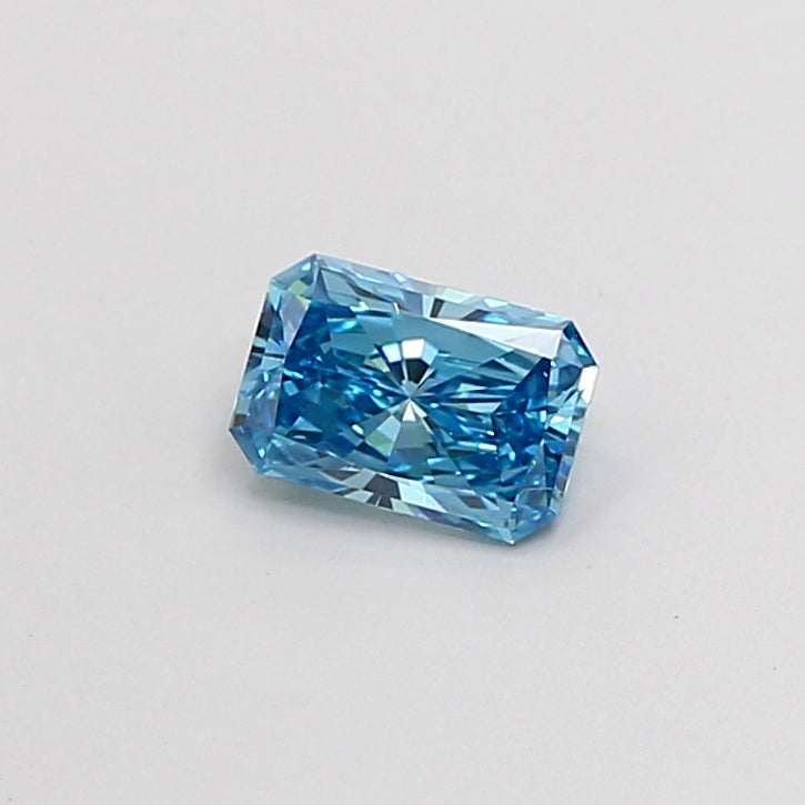 0.51 Carat Radiant Shaped, Very Good Cut, VS1 Clarity, IGI Certified Lab Grown Diamond