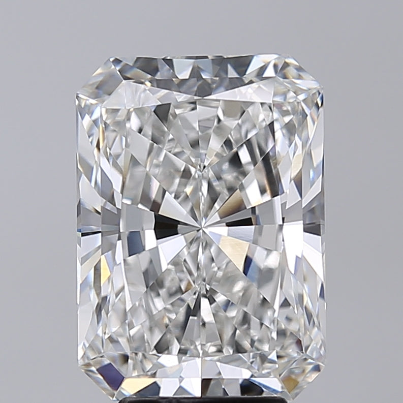 5.02 Carat Radiant Shaped, Excellent Cut, E Color, VVS2 Clarity, IGI Certified Lab Grown Diamond
