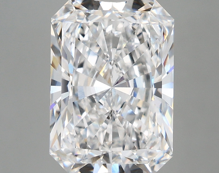 3.88 Carat Radiant Shaped, Very Good Cut, D Color, VVS1 Clarity, IGI Certified Lab Grown Diamond
