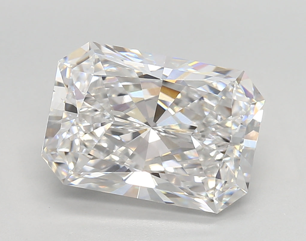 4.04 Carat Radiant Shaped, Very Good Cut, E Color, VVS2 Clarity, IGI Certified Lab Grown Diamond
