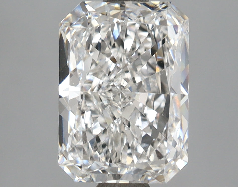 2.88 Carat Radiant Shaped, Excellent Cut, E Color, VVS2 Clarity, IGI Certified Lab Grown Diamond
