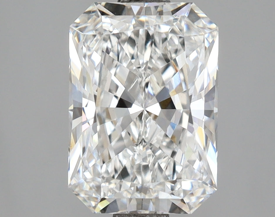 2.60 Carat Radiant Shaped, Ideal Cut, E Color, VVS2 Clarity, IGI Certified Lab Grown Diamond