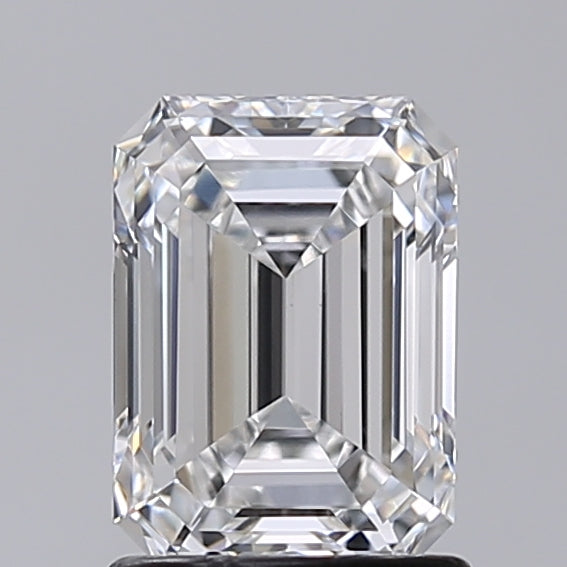 1.52 Carat Emerald Shaped, Very Good Cut, E Color, VVS2 Clarity, IGI Certified Lab Grown Diamond