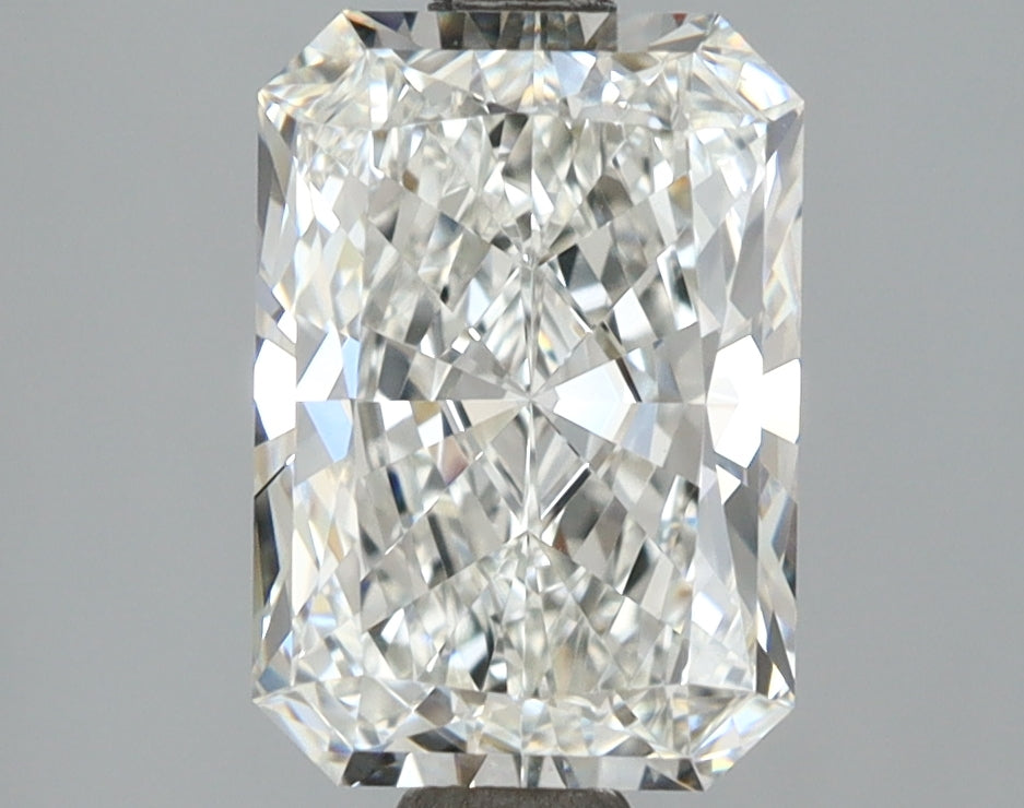 2.61 Carat Radiant Shaped, Ideal Cut, F Color, VVS2 Clarity, IGI Certified Lab Grown Diamond