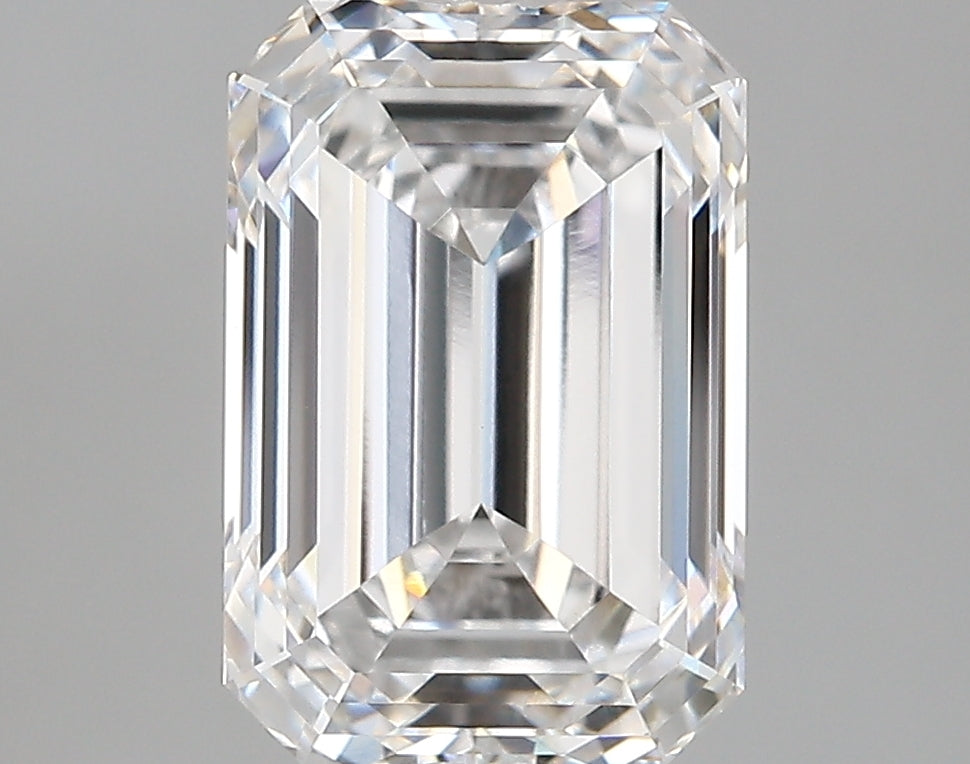 4.03 Carat Emerald Shaped, Very Good Cut, D Color, VVS2 Clarity, IGI Certified Lab Grown Diamond