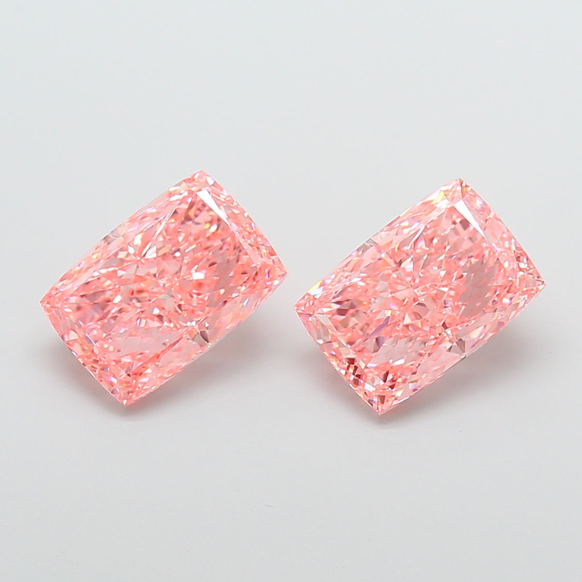 4.25 Carat Cushion Shaped, Very Good Cut, VVS2 Clarity, IGI Certified Lab Grown Diamond