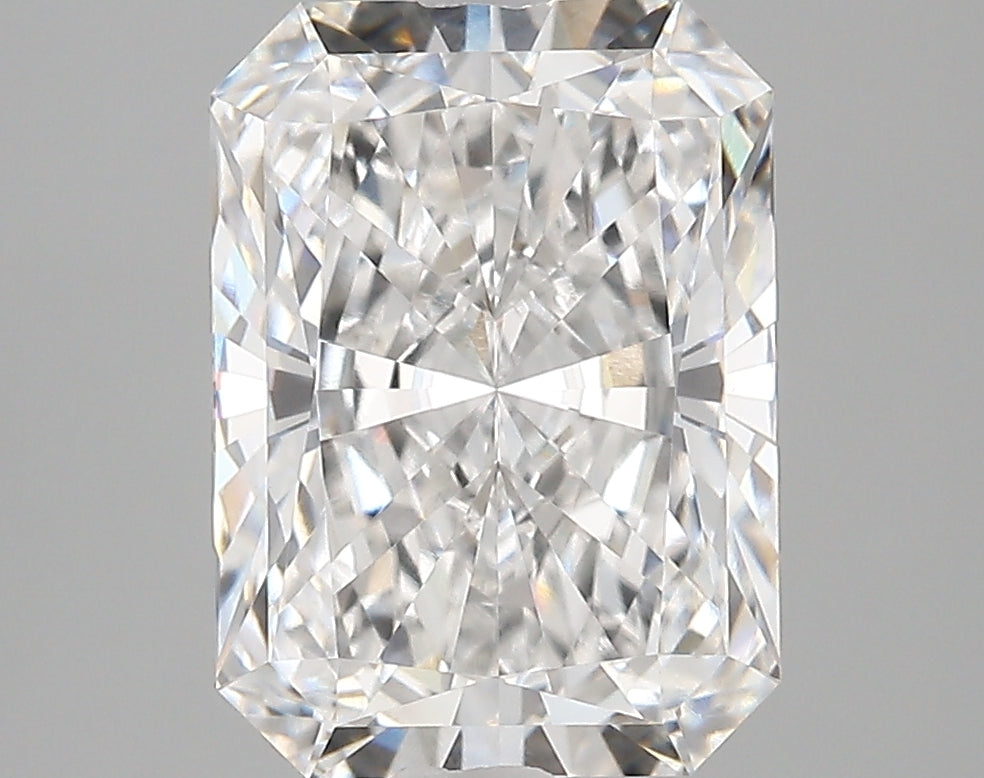 4.05 Carat Radiant Shaped, Very Good Cut, E Color, VVS1 Clarity, IGI Certified Lab Grown Diamond