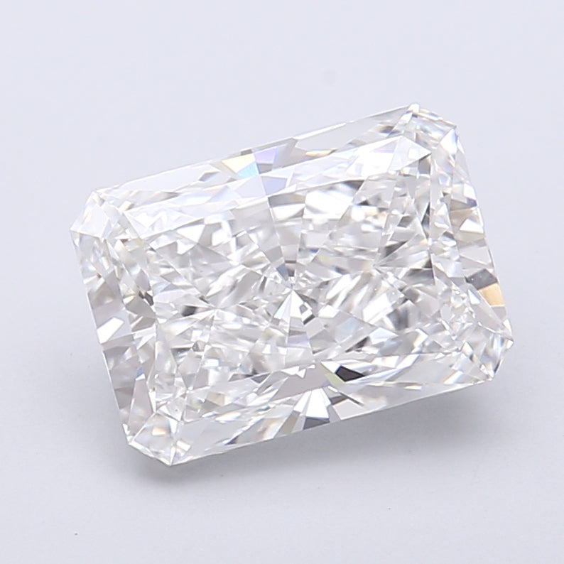 3.14 Carat Radiant Shaped, Very Good Cut, E Color, VVS2 Clarity, IGI Certified Lab Grown Diamond