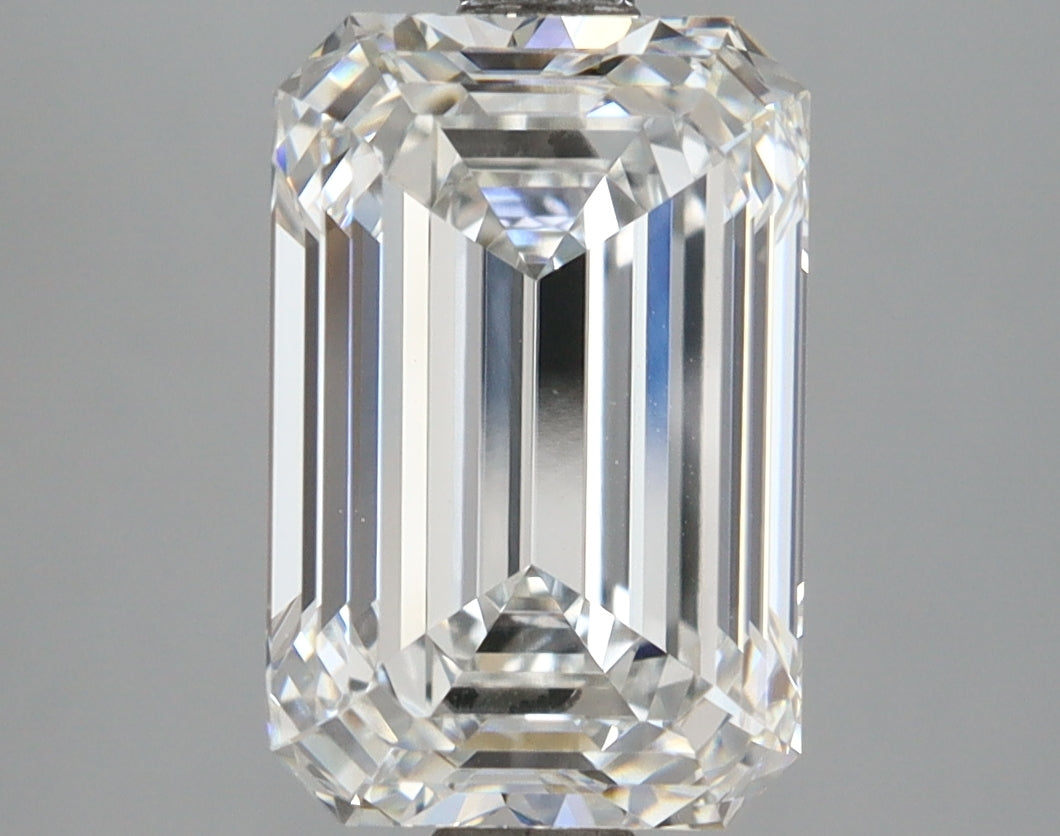 3.04 Carat Emerald Shaped, Ideal Cut, D Color, VVS2 Clarity, IGI Certified Lab Grown Diamond