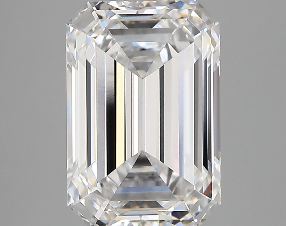 4.07 Carat Emerald Shaped, Very Good Cut, D Color, VVS1 Clarity, IGI Certified Lab Grown Diamond
