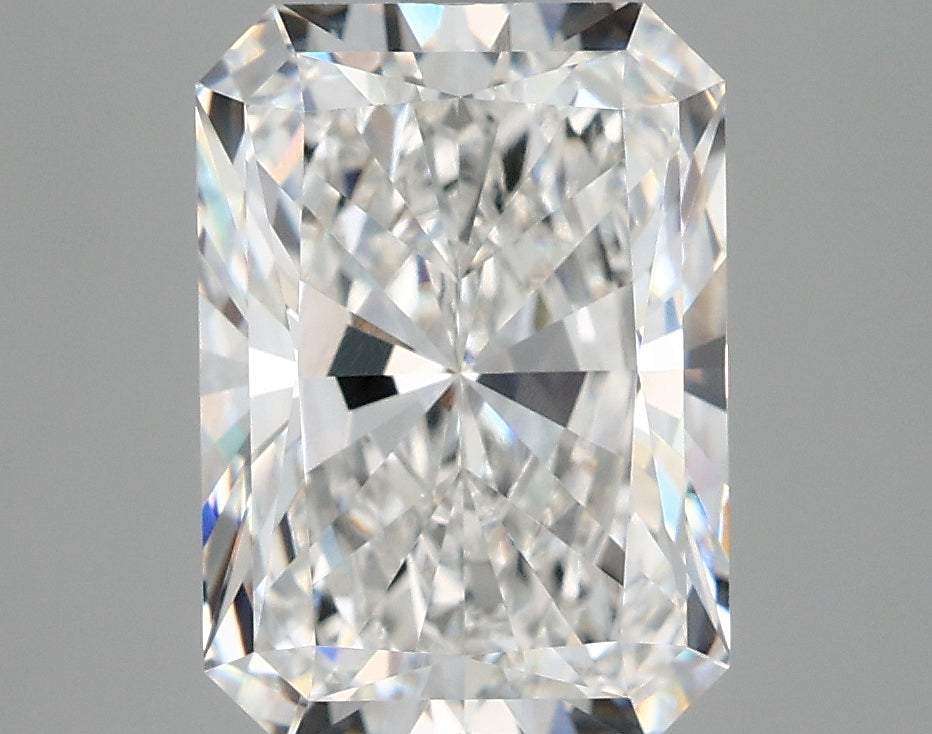 3.93 Carat Radiant Shaped, Very Good Cut, E Color, VVS1 Clarity, IGI Certified Lab Grown Diamond