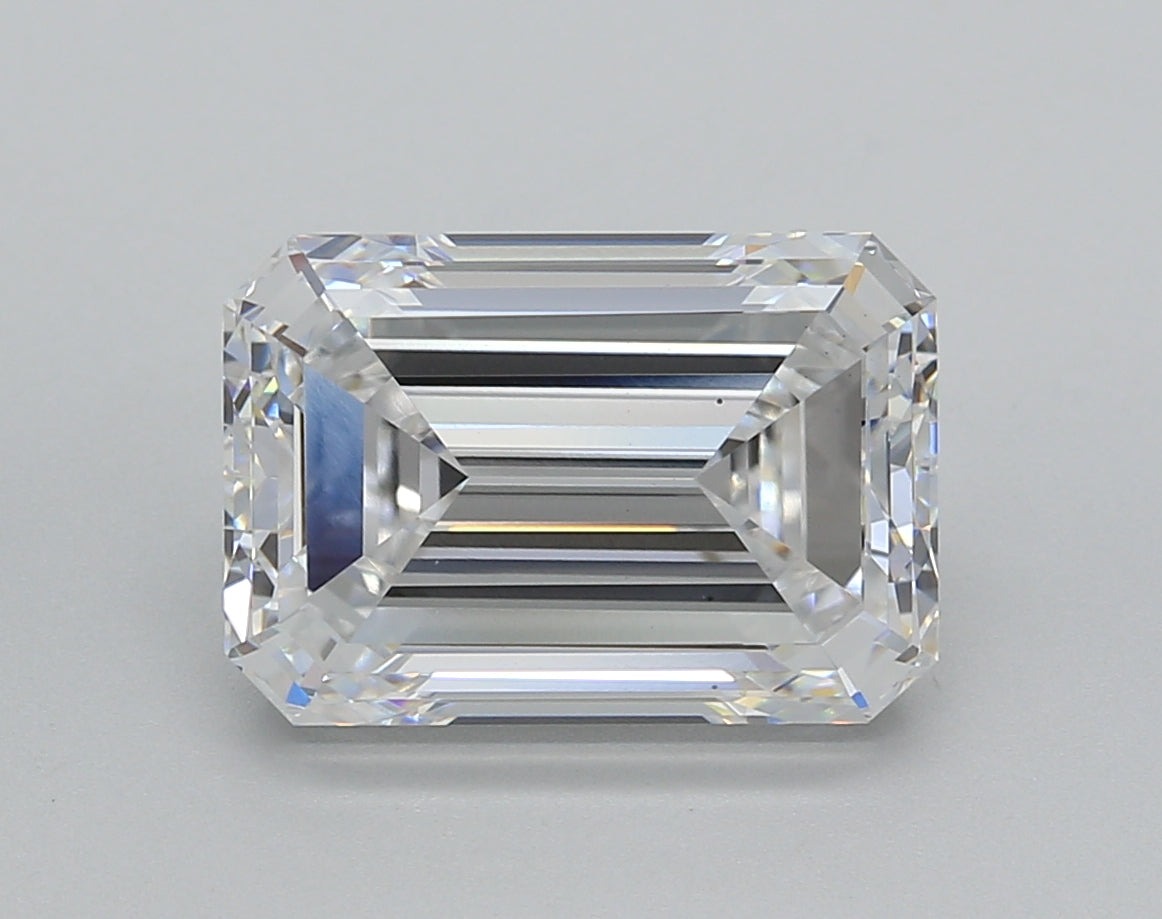 4.51 Carat Emerald Shaped, Very Good Cut, D Color, VS1 Clarity, IGI Certified Lab Grown Diamond