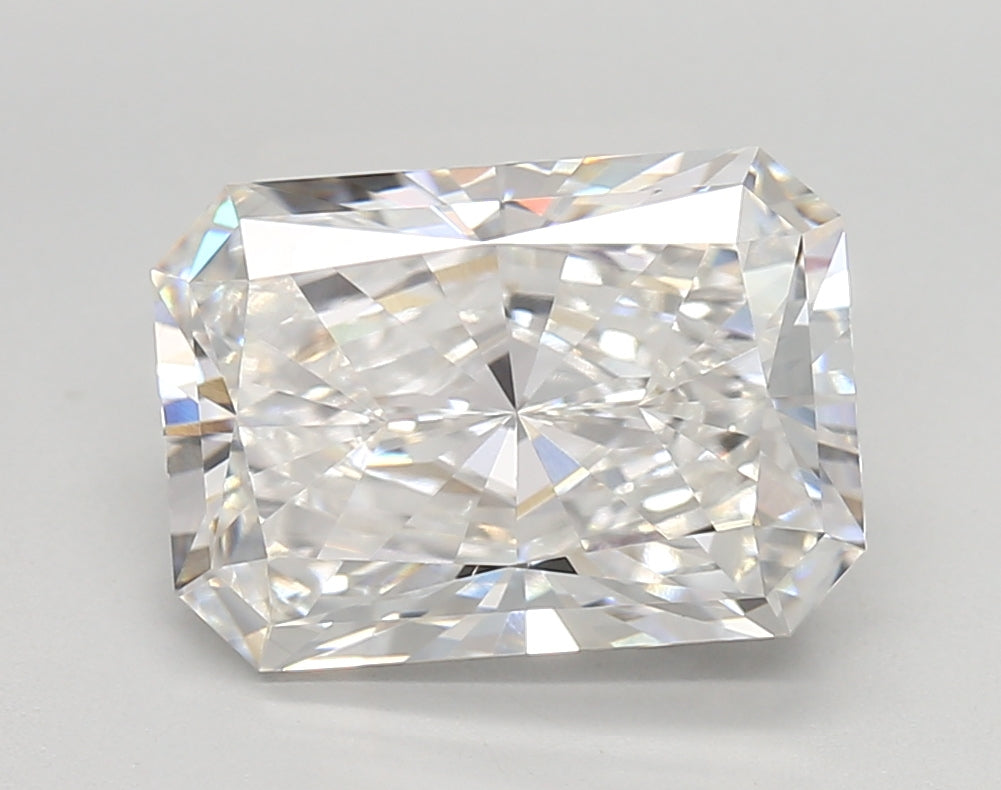 4.01 Carat Radiant Shaped, Very Good Cut, E Color, VVS2 Clarity, IGI Certified Lab Grown Diamond