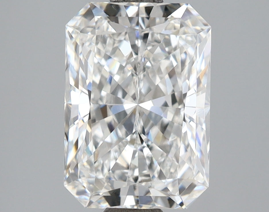 2.59 Carat Radiant Shaped, Ideal Cut, D Color, VVS2 Clarity, IGI Certified Lab Grown Diamond