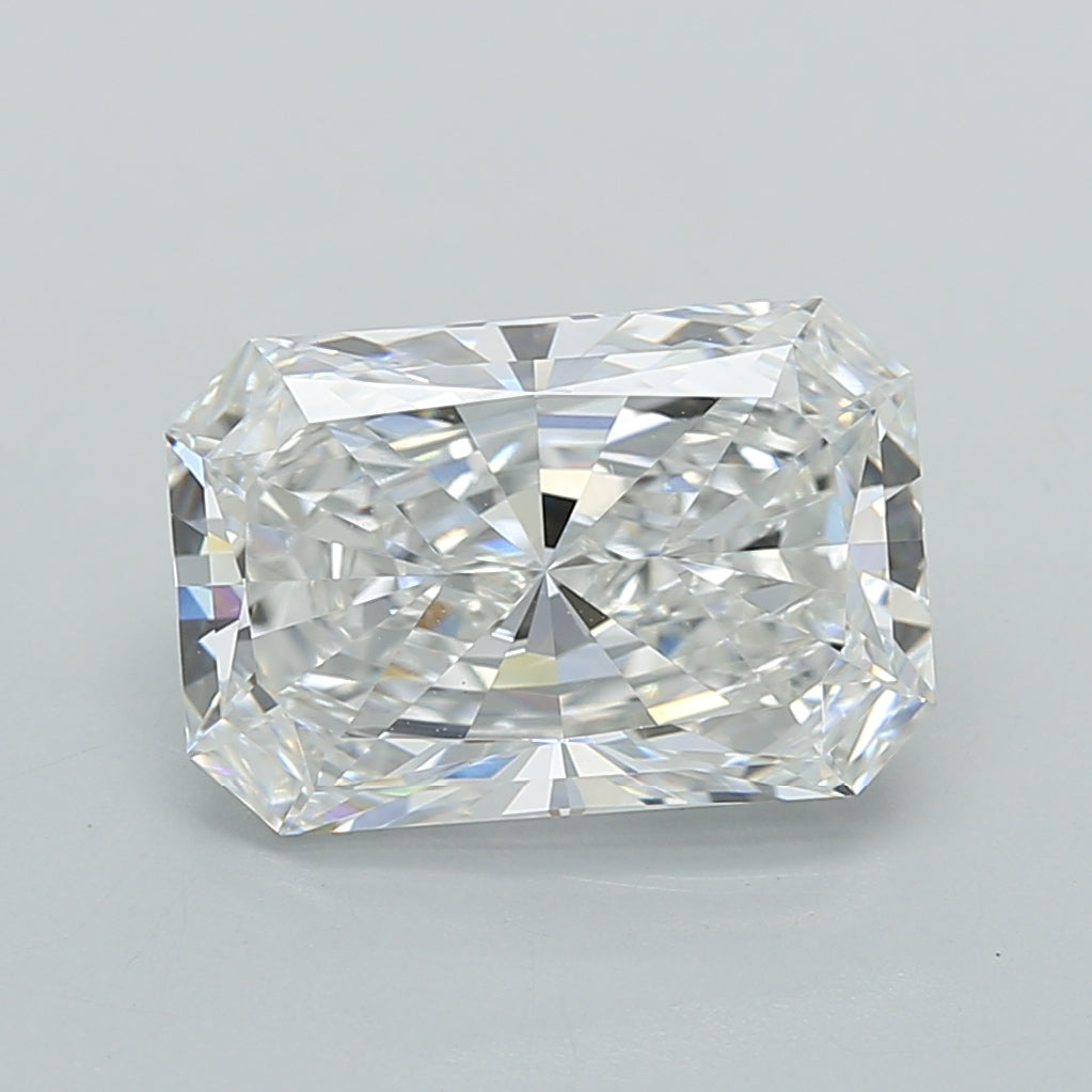 3.00 Carat Radiant Shaped, Excellent Cut, E Color, VVS2 Clarity, IGI Certified Lab Grown Diamond