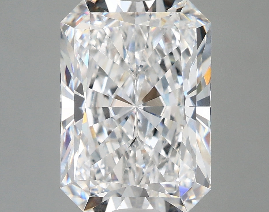 3.88 Carat Radiant Shaped, Very Good Cut, D Color, VVS1 Clarity, IGI Certified Lab Grown Diamond