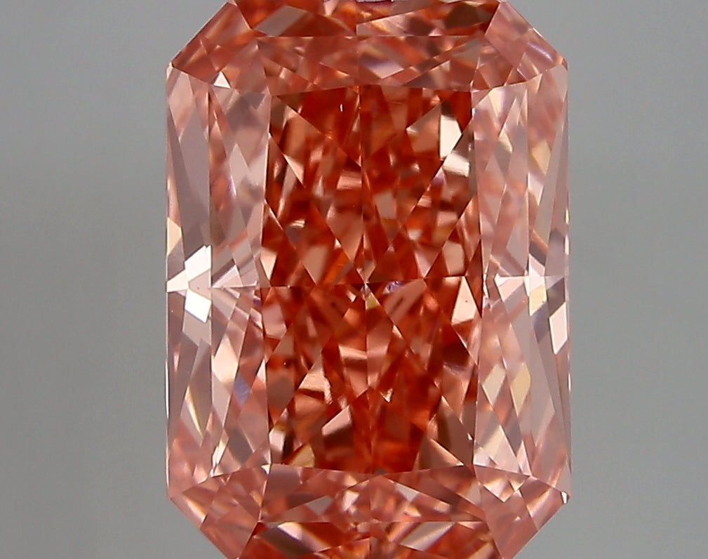 5.08 Carat Radiant Shaped, Very Good Cut, VVS2 Clarity, IGI Certified Lab Grown Diamond