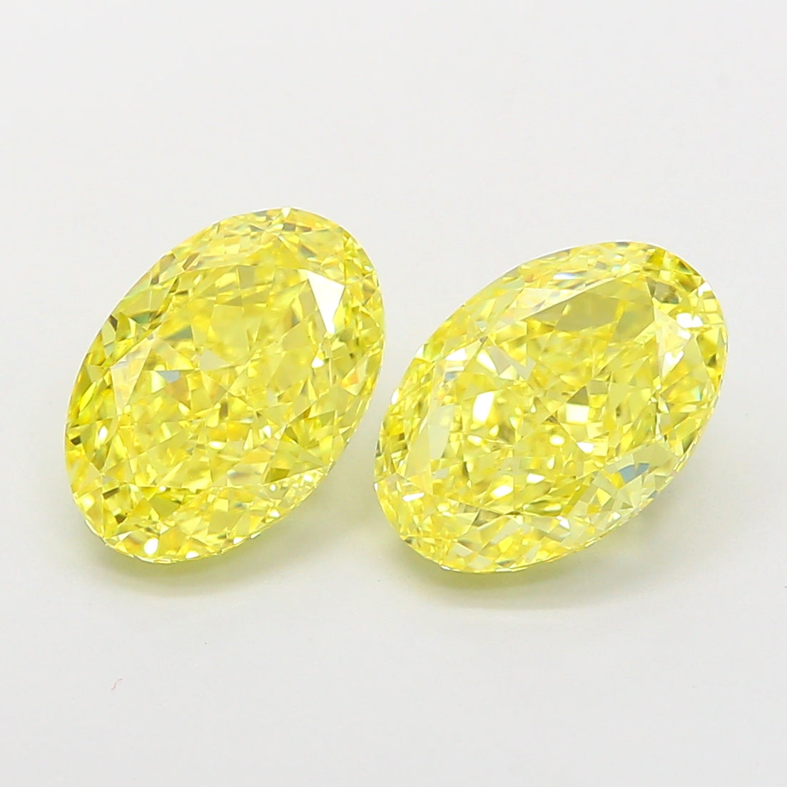 2.07 Carat Oval Shaped, Very Good Cut, VVS2 Clarity, IGI Certified Lab Grown Diamond