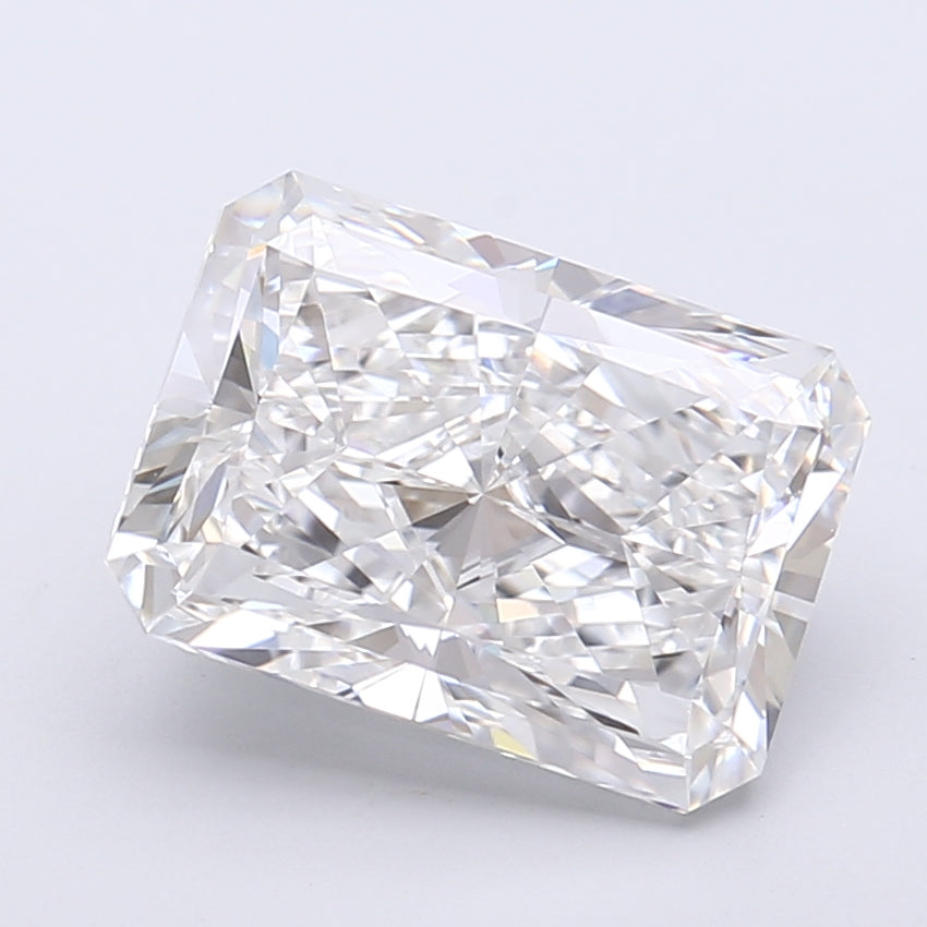 4.57 Carat Radiant Shaped, Very Good Cut, E Color, VVS2 Clarity, IGI Certified Lab Grown Diamond