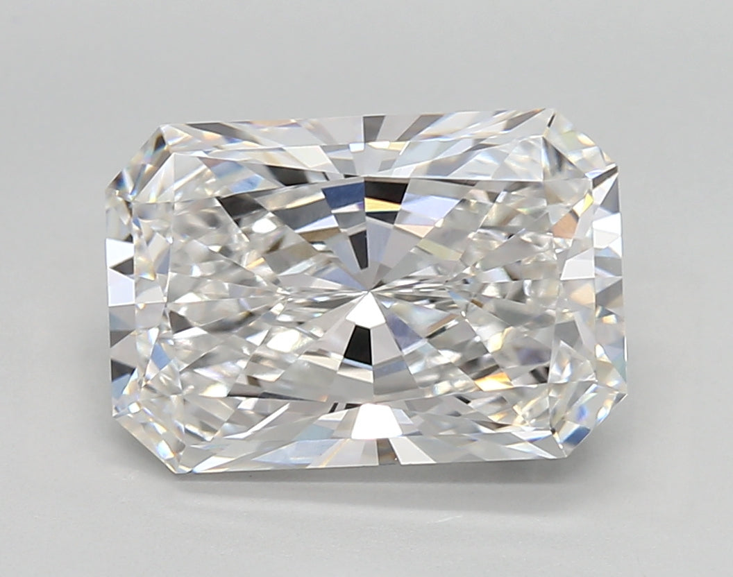 4.49 Carat Radiant Shaped, Very Good Cut, E Color, VVS2 Clarity, IGI Certified Lab Grown Diamond