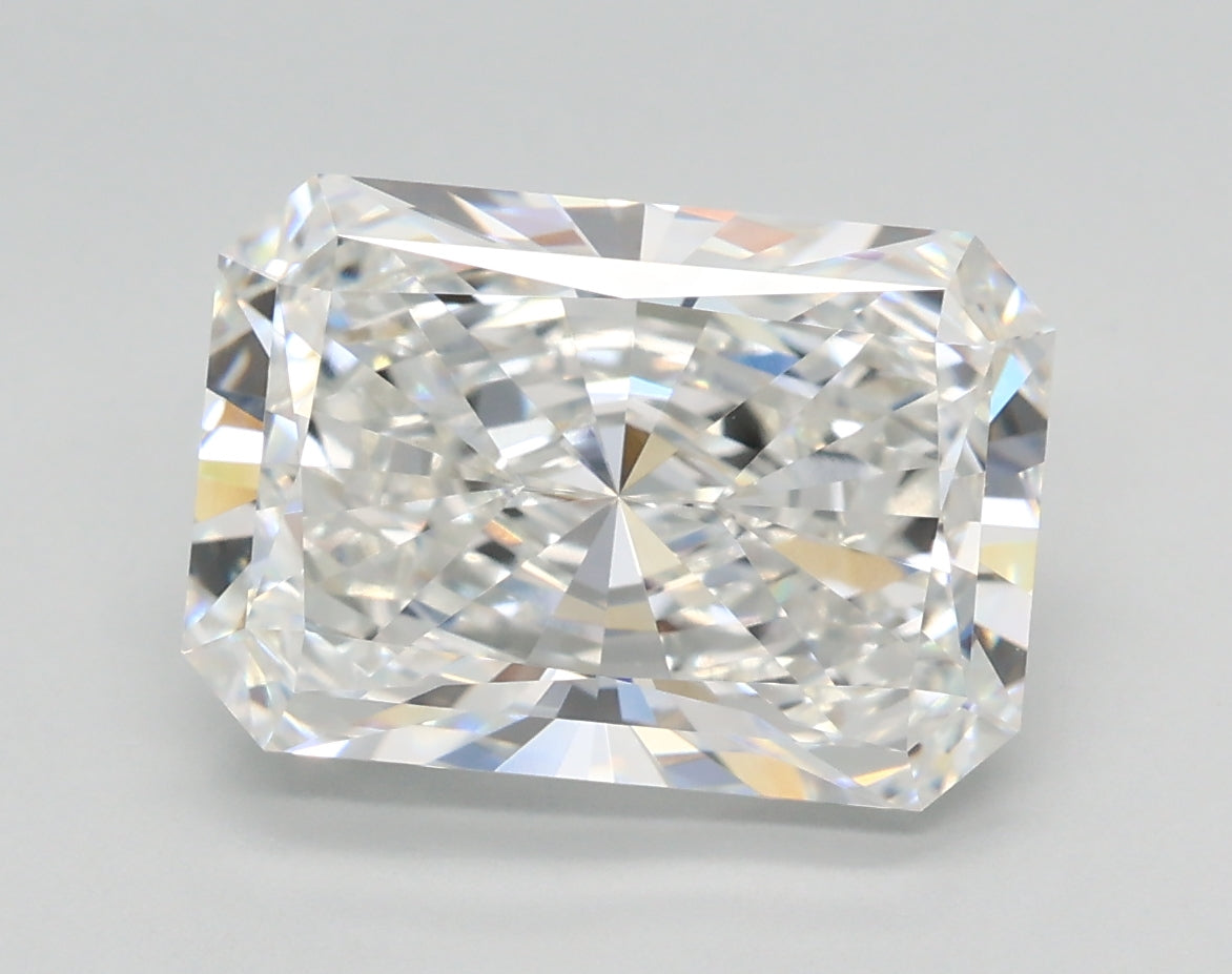 4.11 Carat Radiant Shaped, Very Good Cut, E Color, VVS1 Clarity, IGI Certified Lab Grown Diamond