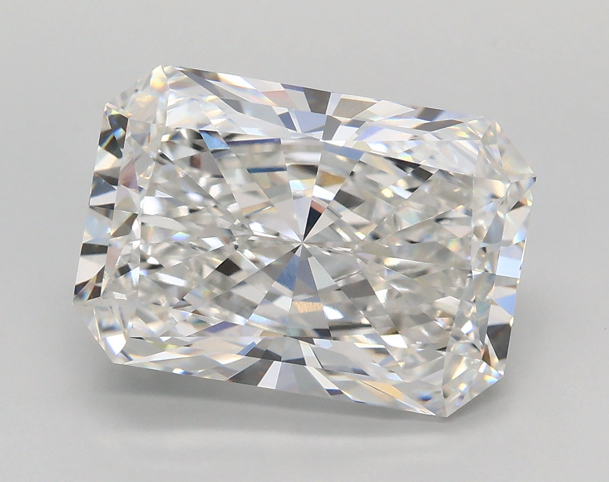 4.23 Carat Radiant Shaped, Very Good Cut, E Color, VVS1 Clarity, IGI Certified Lab Grown Diamond