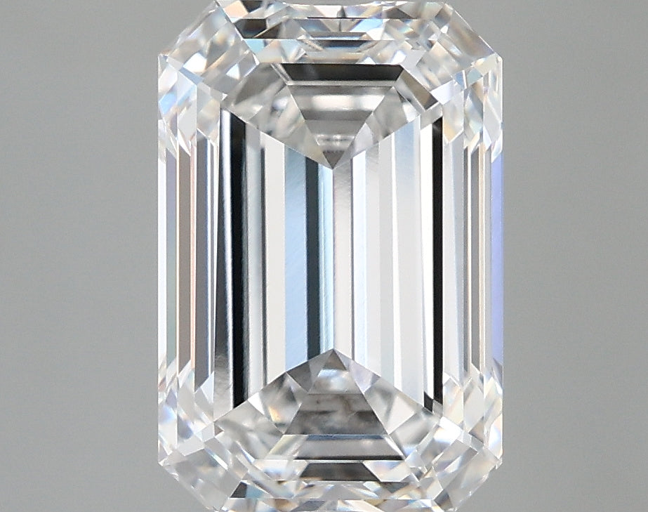 4.20 Carat Emerald Shaped, Very Good Cut, D Color, VVS2 Clarity, IGI Certified Lab Grown Diamond