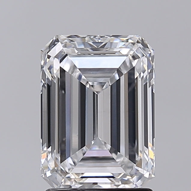 2.01 Carat Emerald Shaped, Very Good Cut, D Color, VVS2 Clarity, IGI Certified Lab Grown Diamond