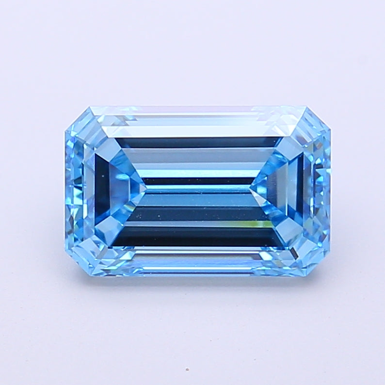 2.41 Carat Emerald Shaped, Very Good Cut, VS1 Clarity, IGI Certified Lab Grown Diamond