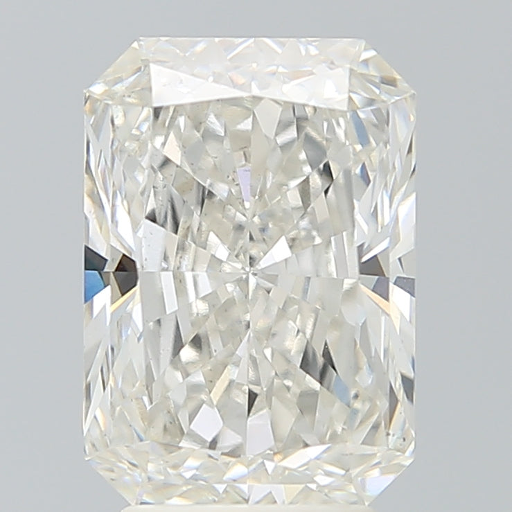 4.04 Carat Radiant Shaped, Very Good Cut, G Color, VS1 Clarity, IGI Certified Lab Grown Diamond