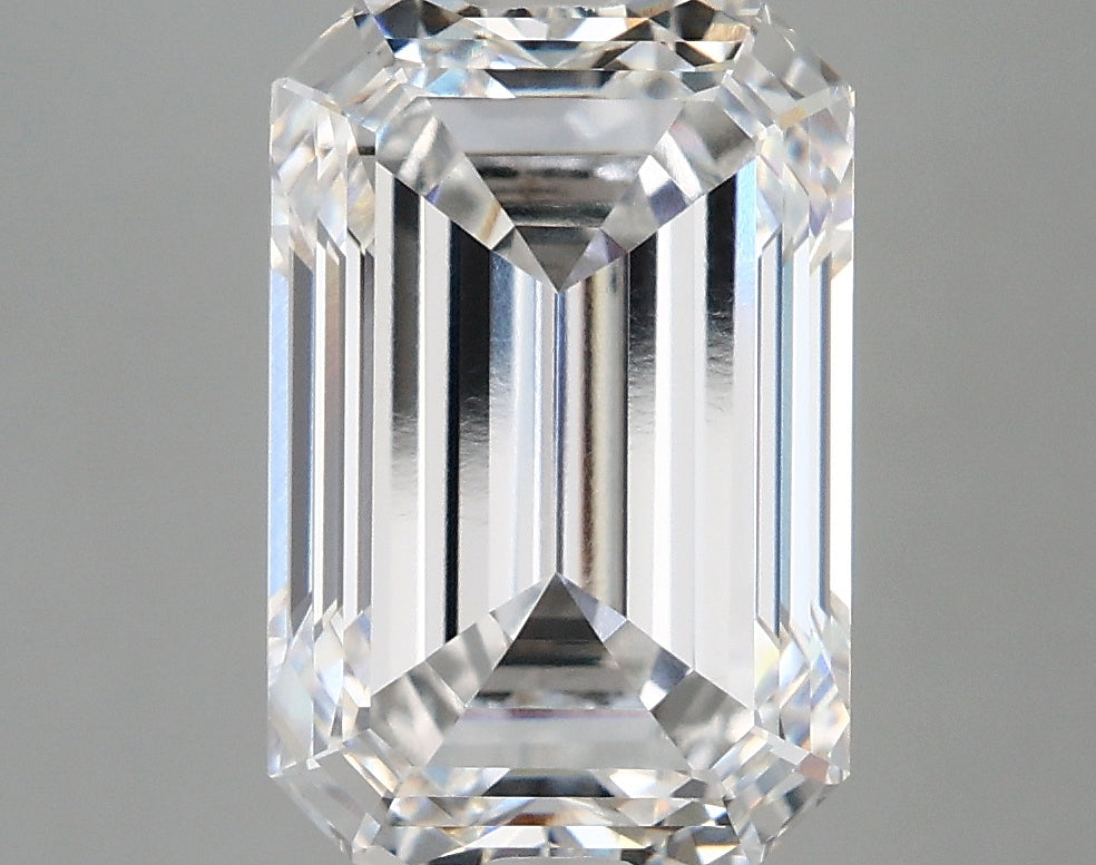 5.00 Carat Emerald Shaped, Very Good Cut, D Color, VVS1 Clarity, IGI Certified Lab Grown Diamond