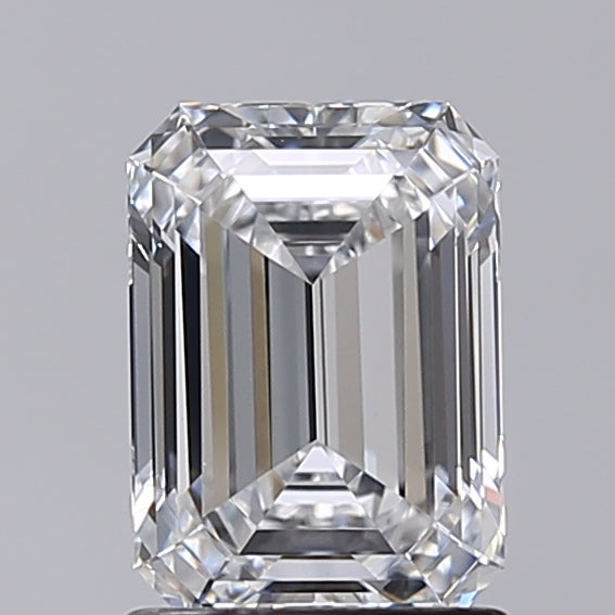 1.52 Carat Emerald Shaped, Very Good Cut, D Color, VVS2 Clarity, IGI Certified Lab Grown Diamond