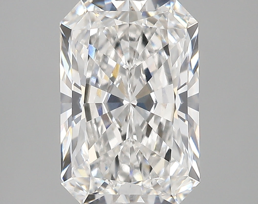 4.04 Carat Radiant Shaped, Very Good Cut, E Color, VVS2 Clarity, IGI Certified Lab Grown Diamond