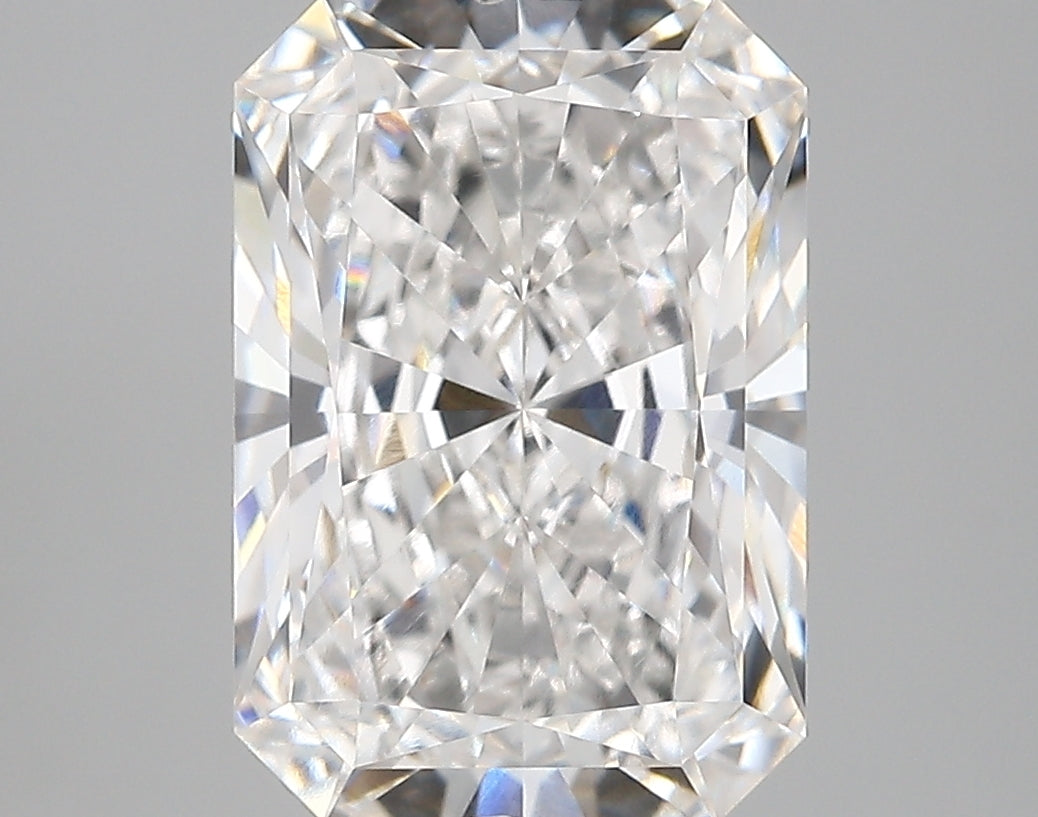 4.59 Carat Radiant Shaped, Very Good Cut, E Color, VVS2 Clarity, IGI Certified Lab Grown Diamond