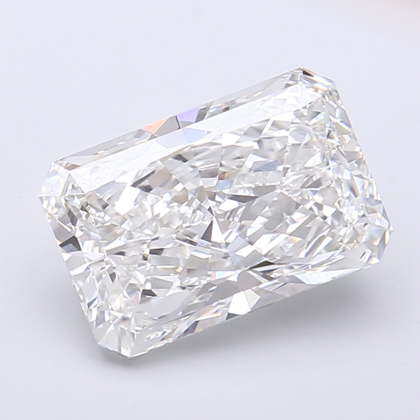 4.07 Carat Radiant Shaped, Very Good Cut, E Color, VVS2 Clarity, IGI Certified Lab Grown Diamond
