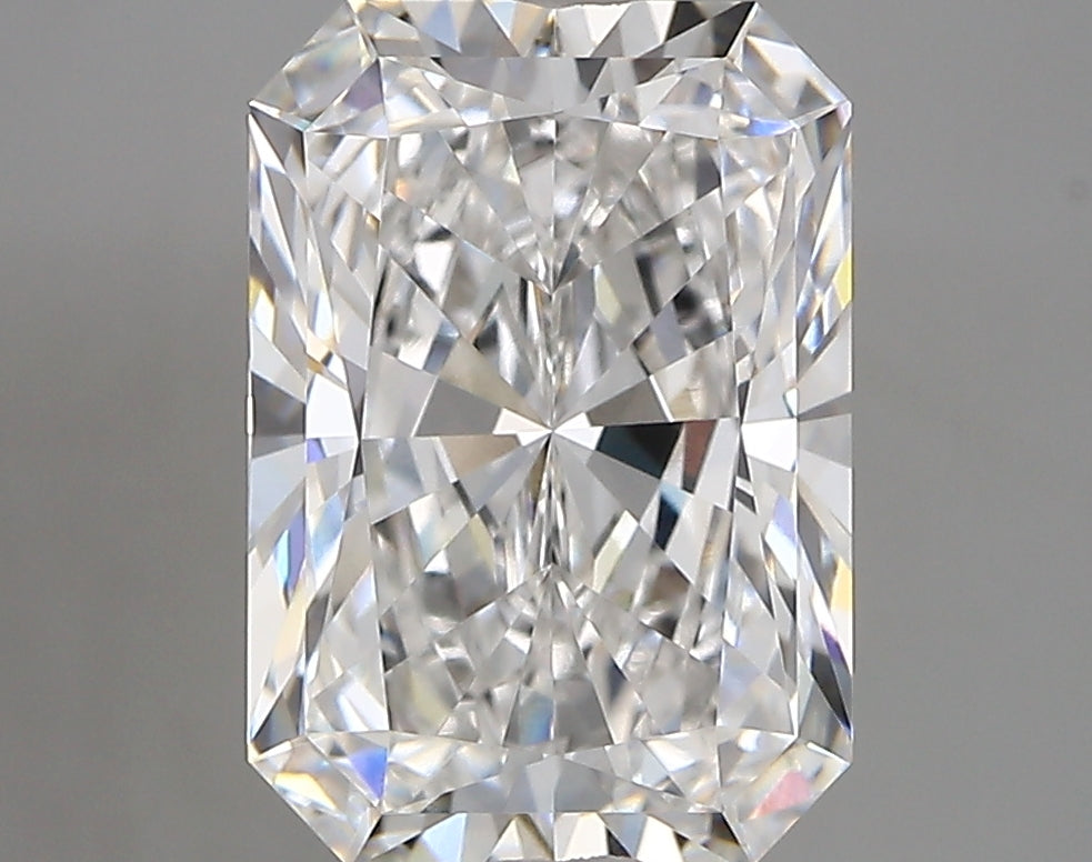 3.82 Carat Radiant Shaped, Very Good Cut, E Color, VVS1 Clarity, IGI Certified Lab Grown Diamond