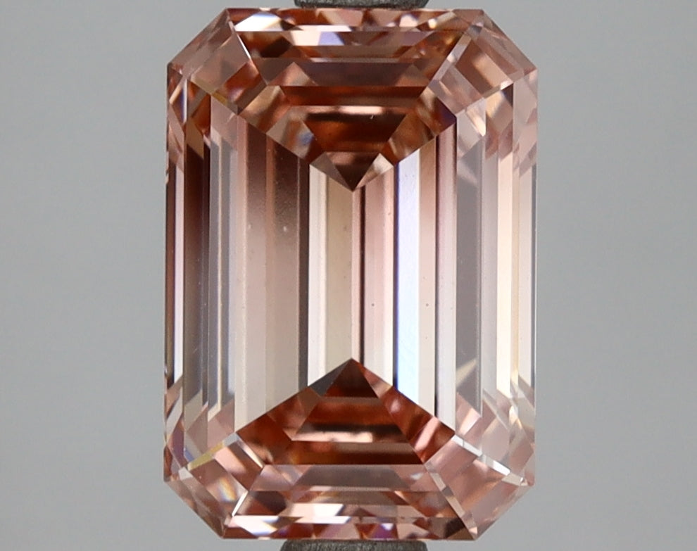 3.03 Carat Emerald Shaped, Ideal Cut, VS2 Clarity, IGI Certified Lab Grown Diamond