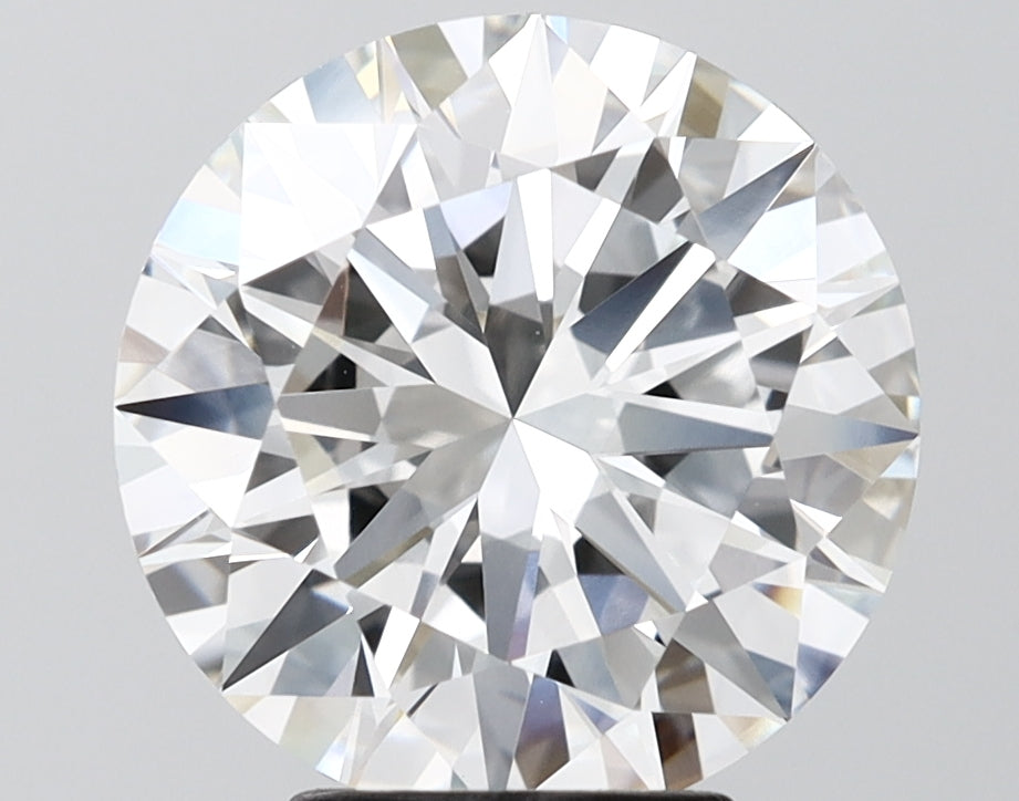 4.52 Carat Round Shaped, Excellent Cut, E Color, VVS2 Clarity, IGI Certified Lab Grown Diamond