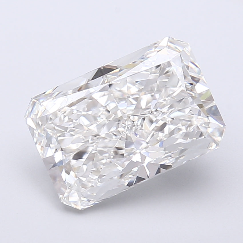 4.06 Carat Radiant Shaped, Very Good Cut, E Color, VVS2 Clarity, IGI Certified Lab Grown Diamond
