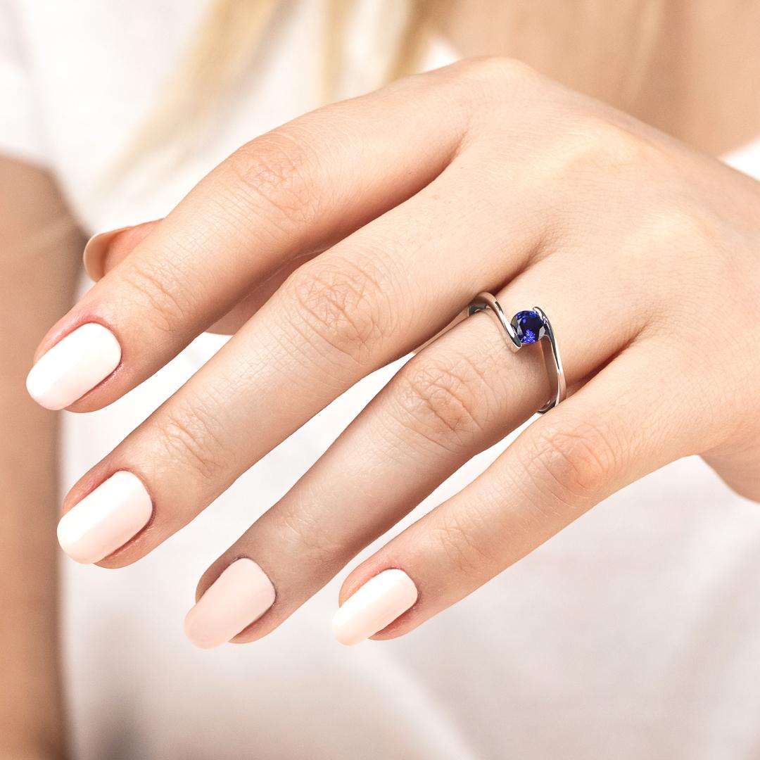 Modern Sapphire Ring